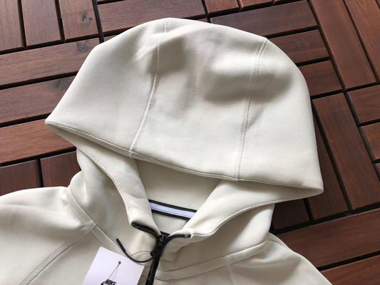 Nike Baggy Techfleece New Seasson
