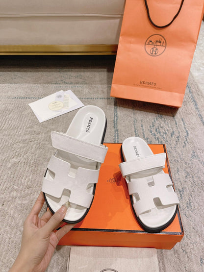 Hermès Chypre Suede Unisex Slides
