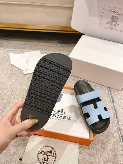 Hermès Chypre Suede Unisex Slides
