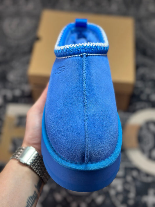 UGG Tazz Platform Snow Boots